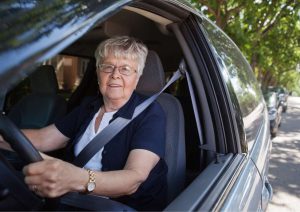 נהיגה בגיל מבוגר: מתי צריך להפסיק לנהוג?